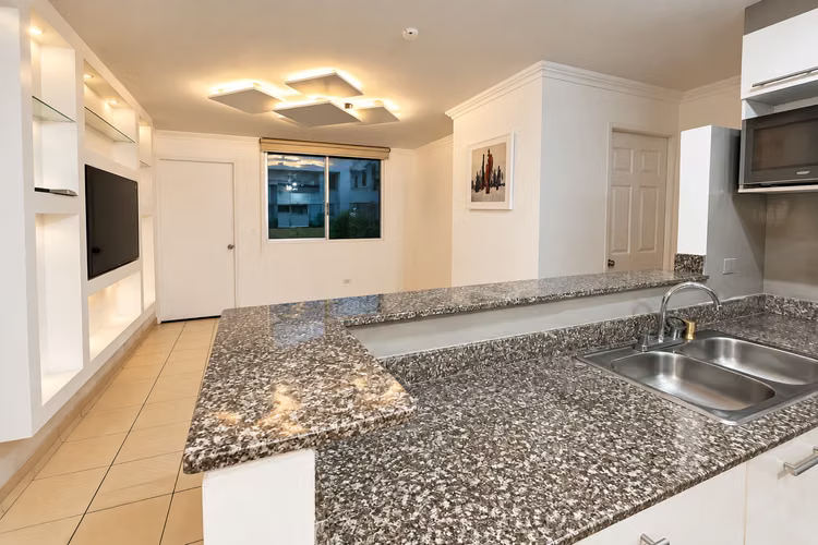 VENTA APARTAMENTO Pueblo Nuevo  | PH ALTOS DE LA COLINA - Imagen 2