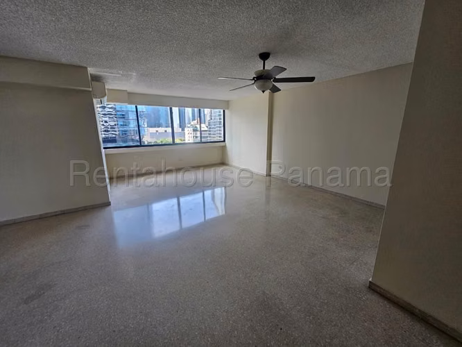 Venta de Apartamento en Obarrio MPM27-2378