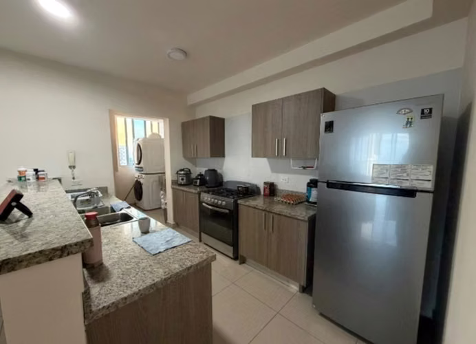 Se alquila espectacular apartamento en Vía españa - Imagen 2