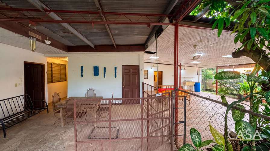 Propiedad de 8 Habitaciones con Zonificación Comercial en Venta en Las Tablas - cs id: 335244