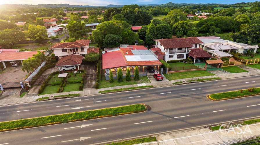 Propiedad de 8 Habitaciones con Zonificación Comercial en Venta en Las Tablas - cs id: 335244