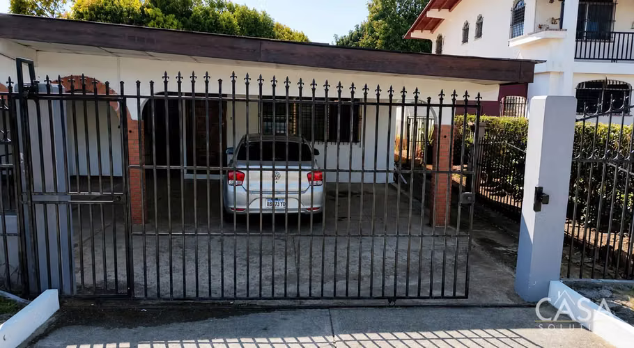 Propiedad de 8 Habitaciones con Zonificación Comercial en Venta en Las Tablas - cs id: 335244 - Imagen 3
