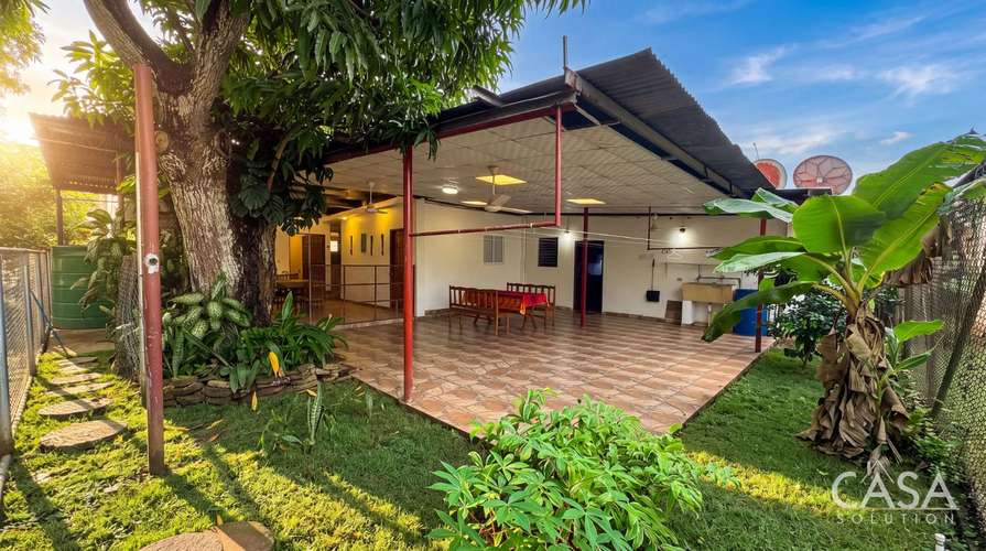 Propiedad de 8 Habitaciones con Zonificación Comercial en Venta en Las Tablas - cs id: 335244