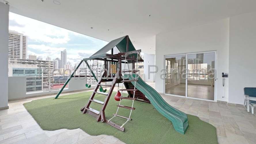Apartamento de 2 niveles con 217mts en el corazón de Obarrio - Imagen 3