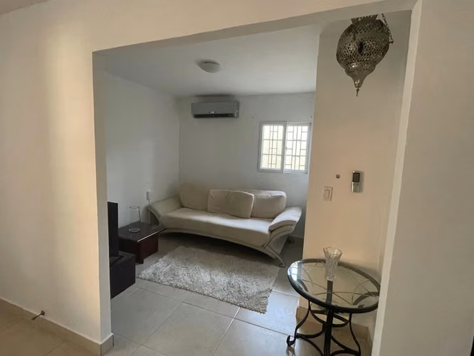 Apartamento Planta baja  pasos de Universidades UIP-LATINA-ISAE - Imagen 3