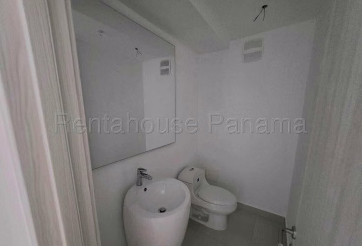 J2467GRR Alquiler de Apartamento en Clayton  - Imagen 7