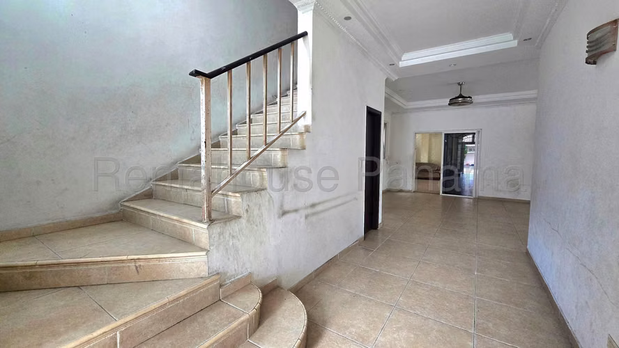Venta de Casa en Altos de Panama 27EPP2453 - Imagen 2