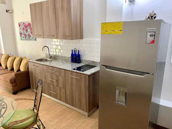 ALQUILO LINDO APARTAMENTO ANEXO CERCA DE ALBROOK MALL - Imagen 5