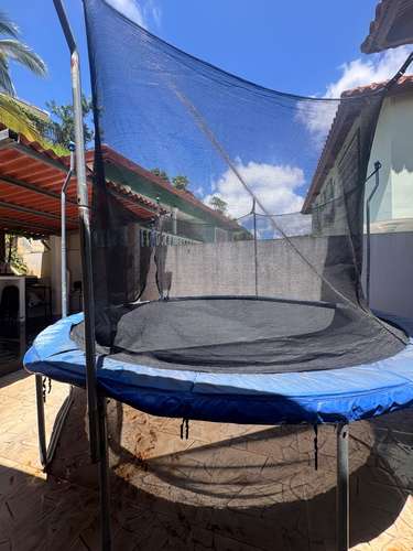 12 foot tampoline in good condition