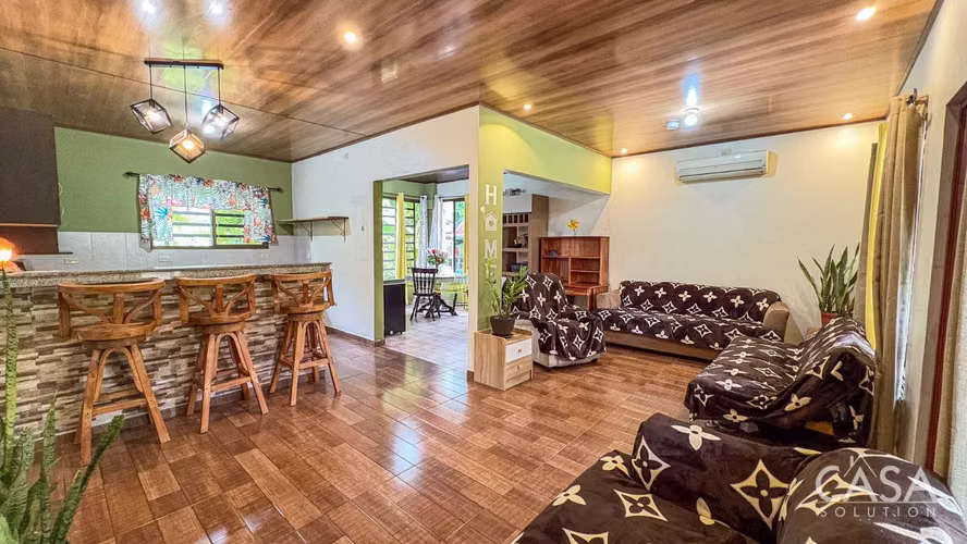Amplia Propiedad de 2,182 m² de 3 Hab-Casa de Huéspedes y Potencial de Inversión en Venta en Guarumal - cs id: 272409 - Imagen 6