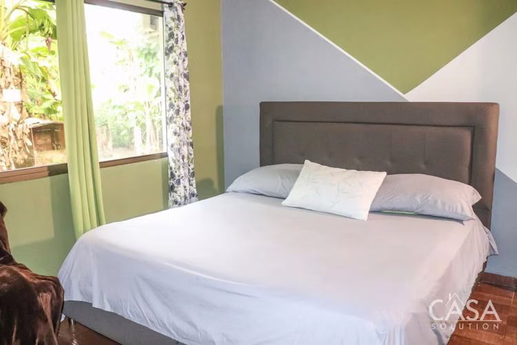 Amplia Propiedad de 2,182 m² de 3 Hab-Casa de Huéspedes y Potencial de Inversión en Venta en Guarumal - cs id: 272409 - Imagen 13