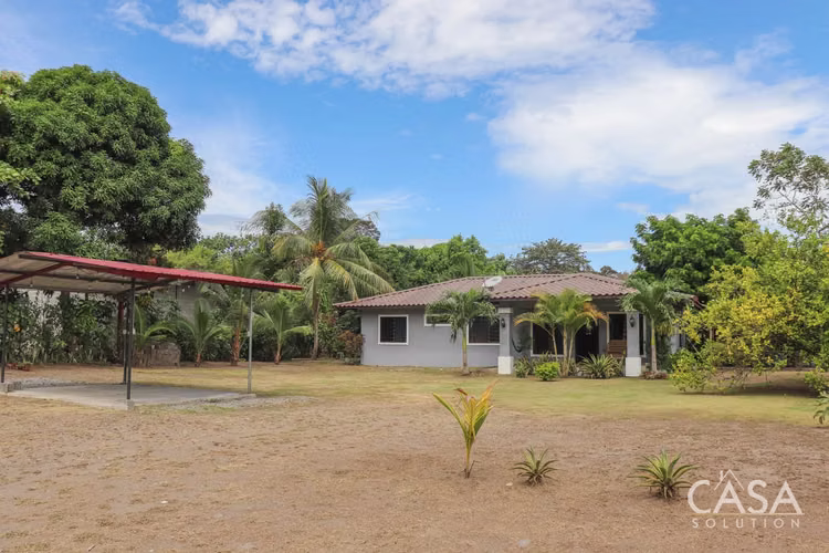 Large Property of 2.182 m ² of 3 Hab-House of Owners and Potential of Investment for Sale in Guarum