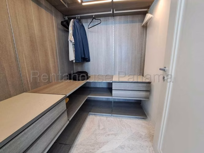 Venta apartamento en Marbella CF27-2494 - Imagen 13
