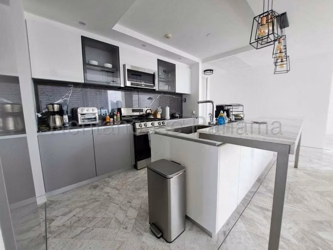 Venta apartamento en Marbella CF27-2494 - Imagen 7