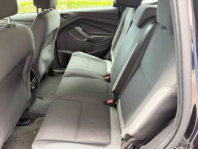 2015 Ford Escape S Excelente condiciones 