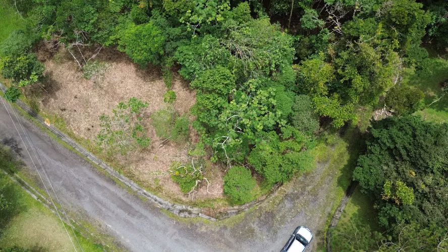 Lote Eskinero in Altos del María - 124; 1,370.8 m ² with Privacy and Mountain Climate