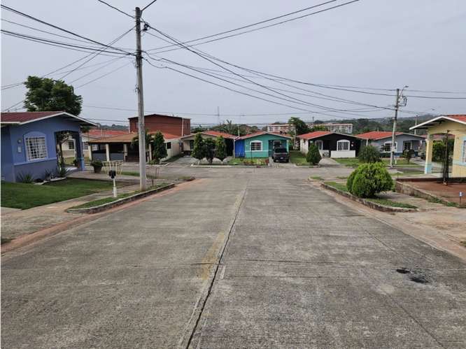 SE VENDE CASA 198M EN ARRAIJAN BRISAS DEL CAMPO CON ZONAS VERDES - Imagen 6