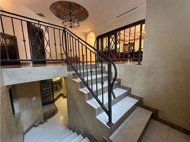 BETANIA / LOS ANGELES / 508M / 4 HABITACIONES / 2 NIVELES / PISCINA - Imagen 10