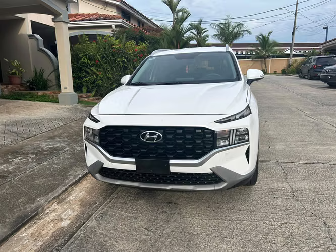 Veno Hyunday Santa fe como nueva! Unica dueña - Imagen 7