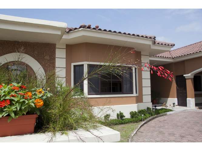 SE VENDE COSTA SUR SUNSET COAST 360M 4HABITACION 4.5 BAÑOS A ESTRENAR