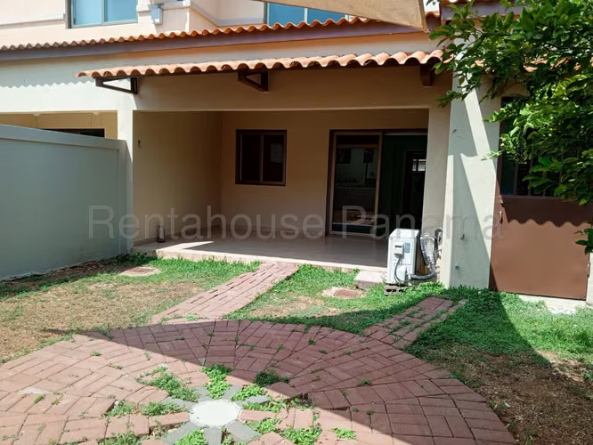 Venta de Casa en Panama Pacifico, Woodlands (Solo Cliente Directo)