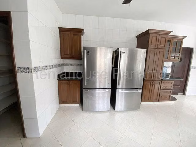 ALQUILER DE CASA EN COSTA DEL ESTE CON PISCINA I 6 RECAMARAS