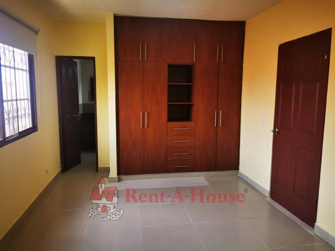 Venta de Casa en Las Cumbres Solo Cliente Directo MC