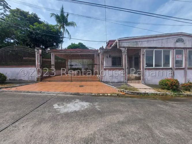 Venta de Casa en Las Cumbres Montserrat Solo Cliente Directo MC