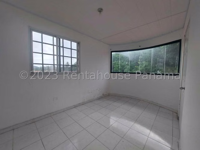 Venta de Casa en Las Cumbres Montserrat Solo Cliente Directo MC
