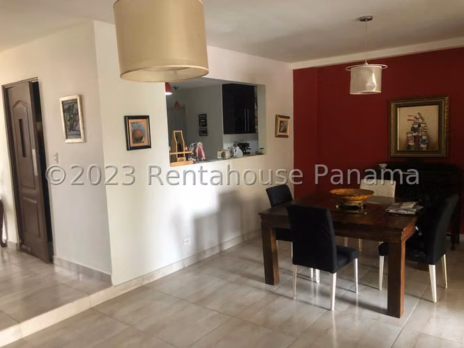 Venta de Casa en Las Cumbres Solo Cliente Directo MC