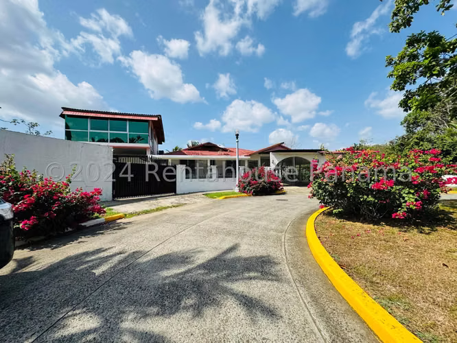 Venta de Casa en Residencial Diablo Solo Cliente Directo MC