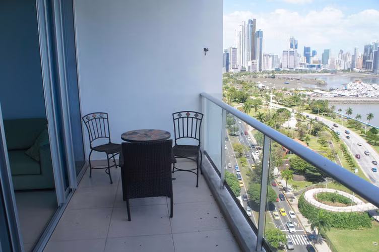 AVE. BALBOA APARTAMENTO AMOBLADO EN ALQUILER - Imagen 15