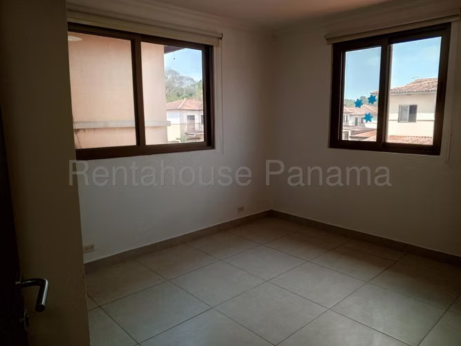 Venta de Casa en Panama Pacifico Woodlands NS