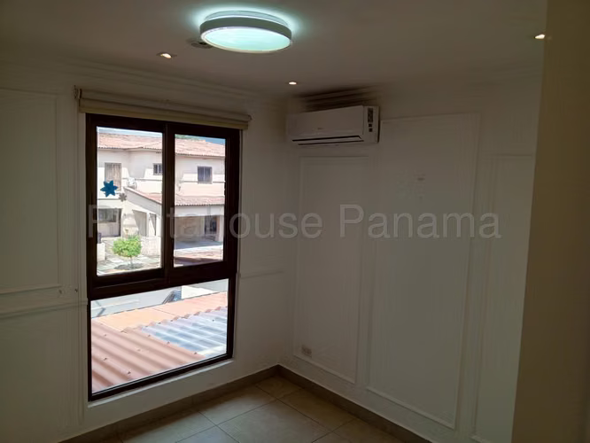 Venta de Casa en Panama Pacifico Woodlands NS