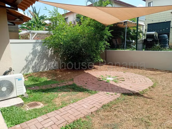 Venta de Casa en Panama Pacifico Woodlands NS