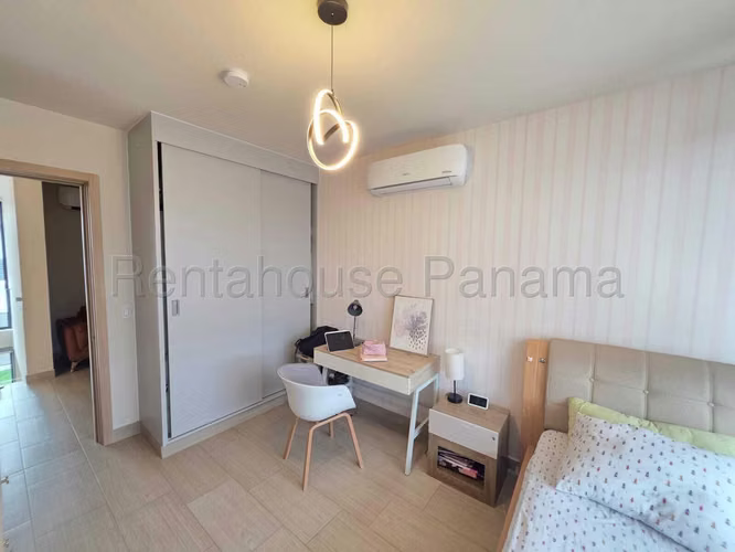 Venta de Casa en Panama Pacifico Imaterra NS