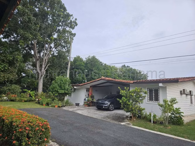 Venta Casa Coronado - YD