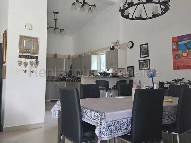 Venta Casa Coronado - YD