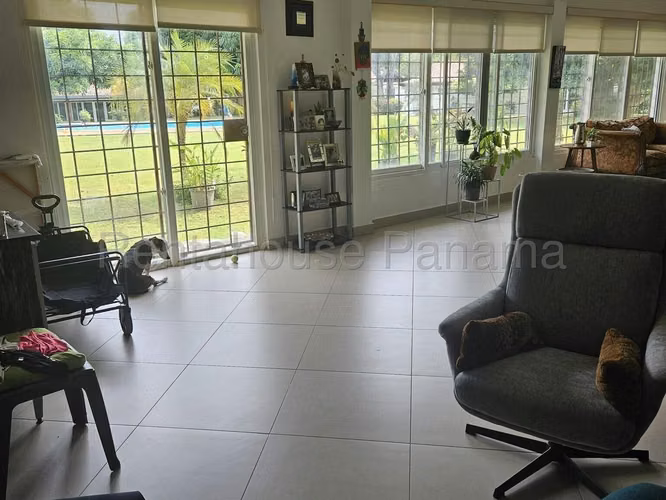 Venta Casa Coronado - YD