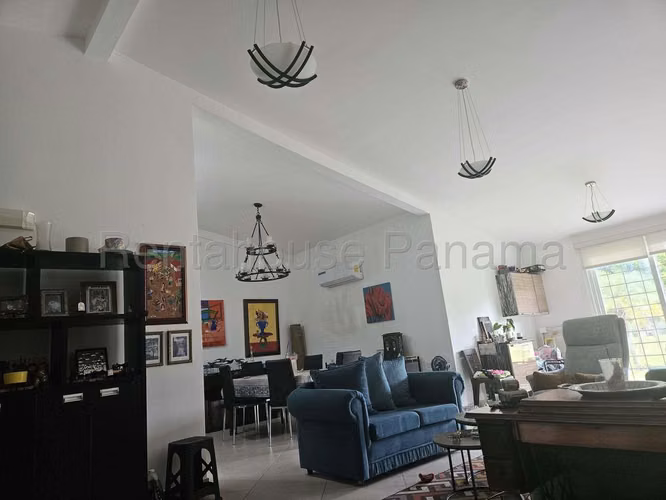 Venta Casa Coronado - YD