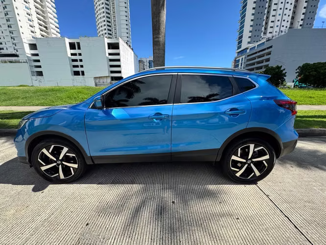Nissan Qashqai 2019 FULL EXTRA | 4x4 | Techo panorámico | Única dueña - Imagen 5