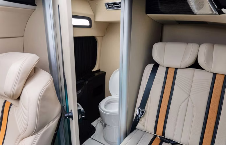 2025 TOYOTA HIACE GL LUXURY EXECUTIVE