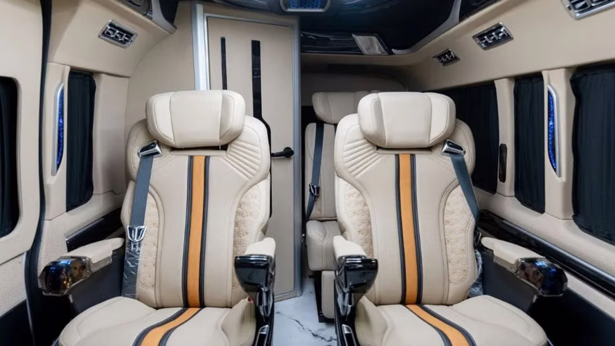 2025 TOYOTA HIACE GL LUXURY EXECUTIVE