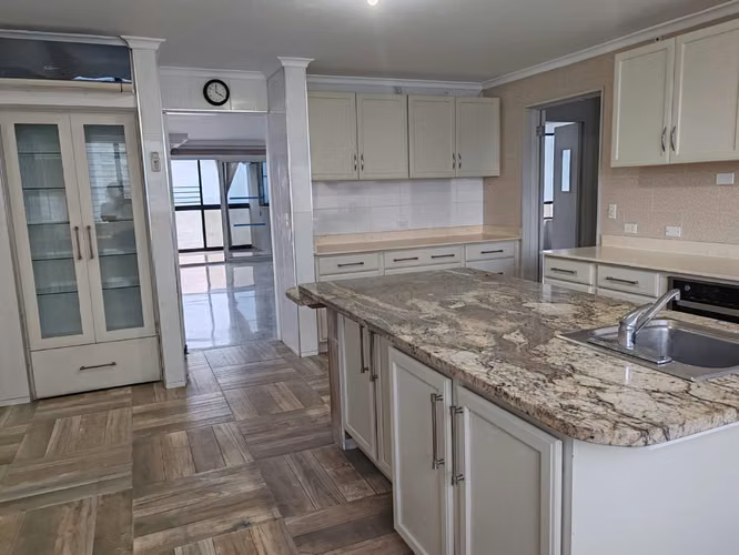 SE VENDE APARTAMENTO EN PUNTA PAITILLA DE 500 M2 con 5 PARKING  - Imagen 3