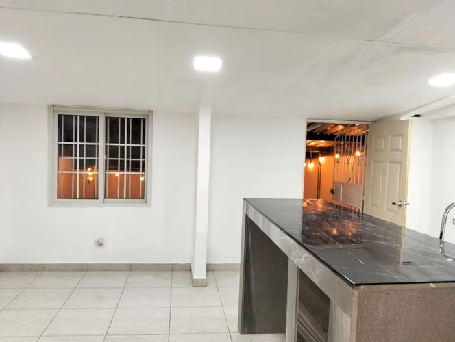 Alquilo casa residencial en La Loceria  - Imagen 3