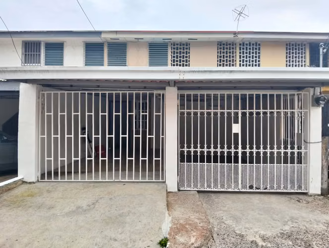 Alquilo casa residencial en La Loceria 