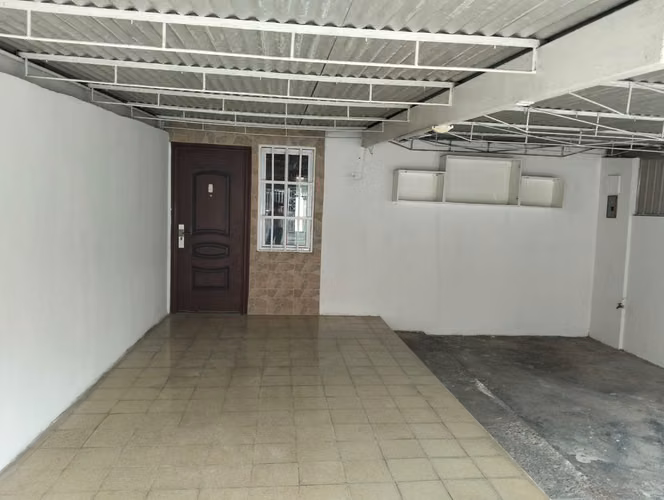 Alquilo casa residencial en La Loceria  - Imagen 13