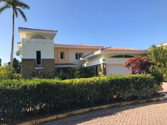 Sale of House in Cocoli 21PPM6726