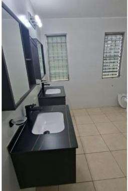 Alquiler Casa El Dorado cerca de Momi Seguridad, Amplitud y Ubicación Con Vista Panorámica - Imagen 12