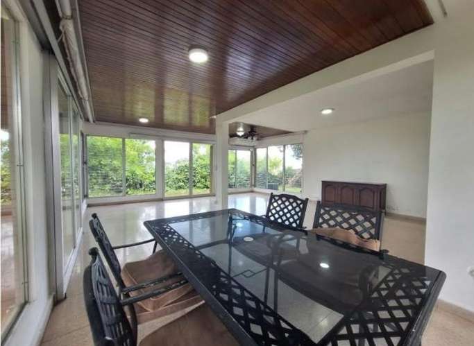 Alquiler Casa El Dorado cerca de Momi Seguridad, Amplitud y Ubicación Con Vista Panorámica - Imagen 4